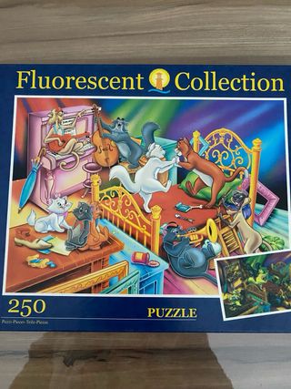 Puzzle 250 Piezas Los Aristogatos Fluorescente