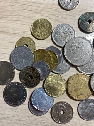 Lote de 35+ Pesetas Españolas (1940-1990)