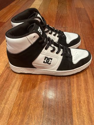 Zapatos DC Shoes Altos Negros y Blancos