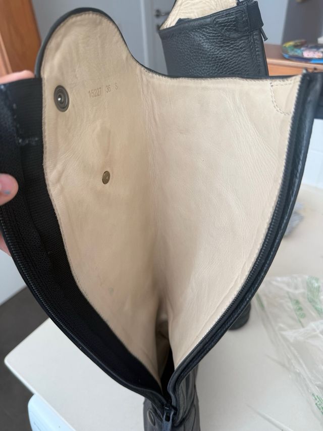 Botas de equitación de cuero negro