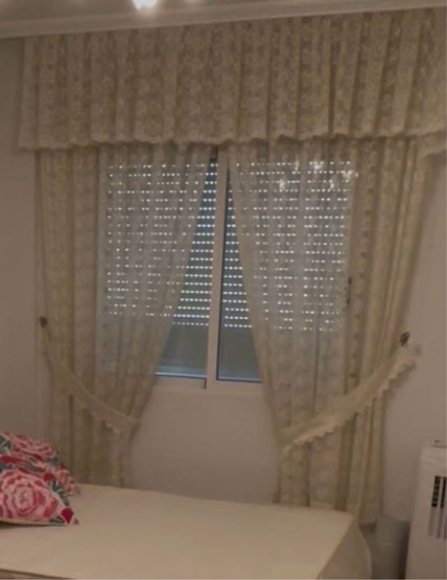 Cortinas Beige y Blancas