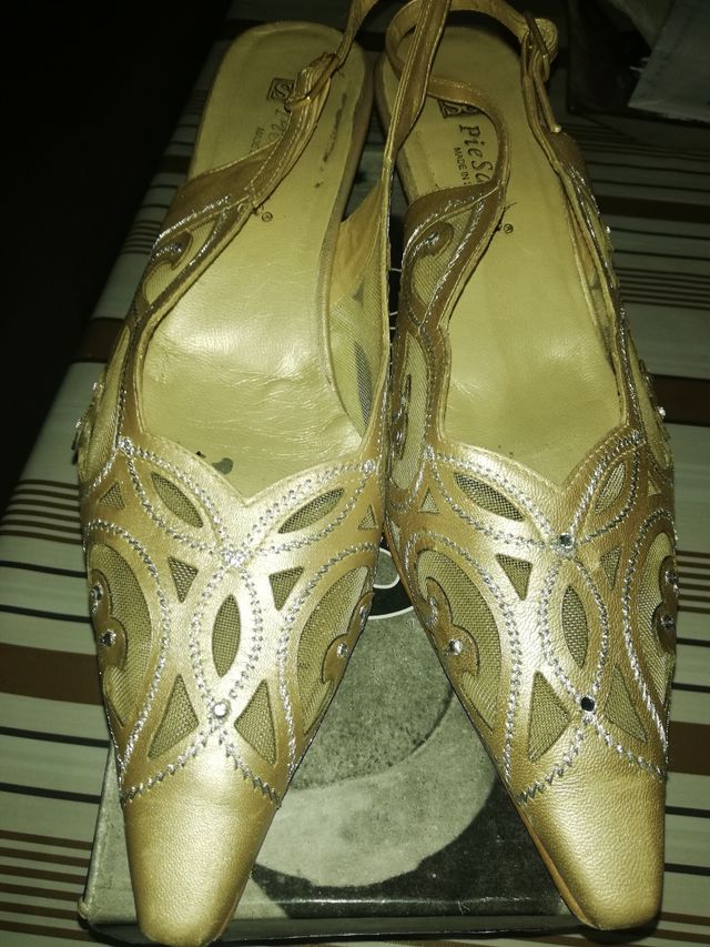 Zapatos de fiesta dorados talla 41