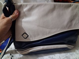 Borsa in pelle vintage blu e bianca