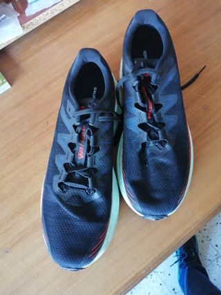 Salomon scarpette nere
Active shassis
