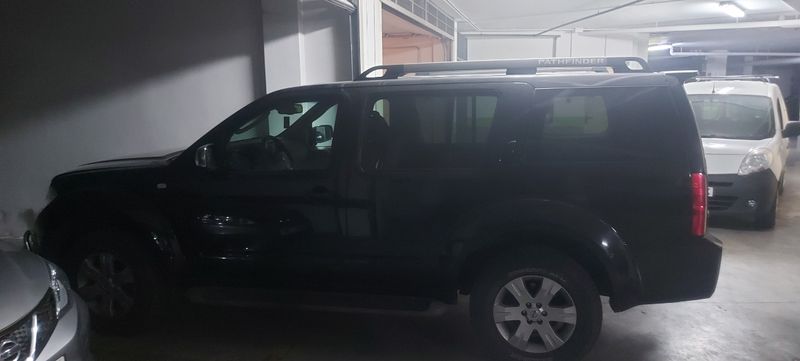Nissan Pathfinder 2005 - foto 1