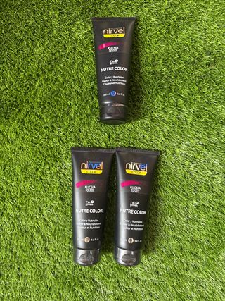 Mascarilla Nirvel Nutre Color Fucsia