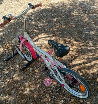 Aparca bicicletas metálico