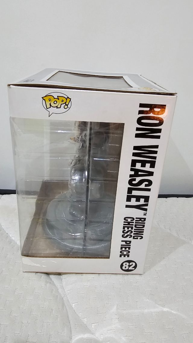 Funko Pop Ron Weasley Movie Moments Ajedrez 82
