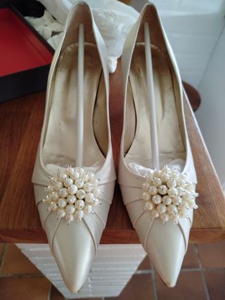 Zapatos de ceremonia PERTEGAZ marfil T.40