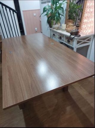 Mesa de comedor extensible resistente y elegante
