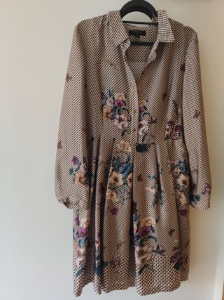 Vestido Cortefiel floral beige talla M