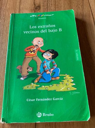 Los extraños vecinos del bajo B (Altamar/ At Se...