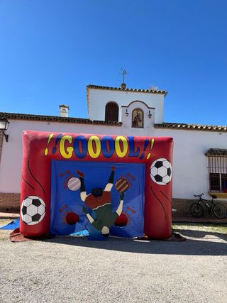 Portería giratoria de fútbol hinchable