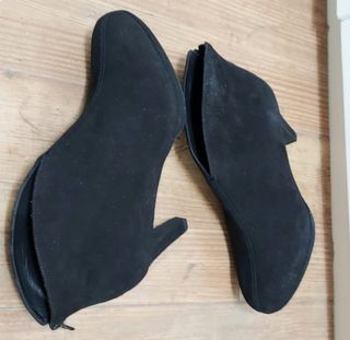 Botines de Ante con tacón Jaime Mascaro 