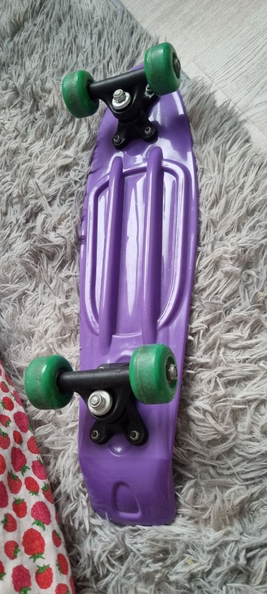 Patinete morado