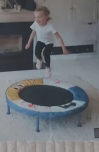 Colchoneta infantil para saltar