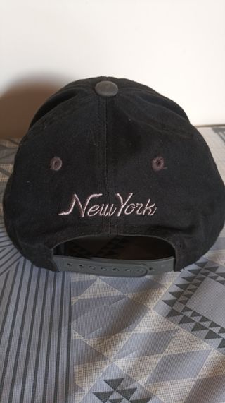 Gorra plana New York multicolor