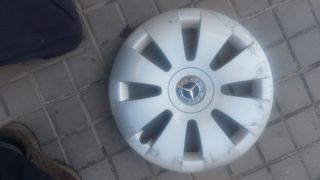 Tapacubos Mercedes  BENZ 16 " con ralladuras