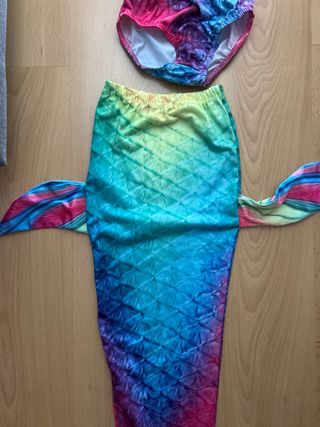 Bañador cola de sirena arcoíris niña