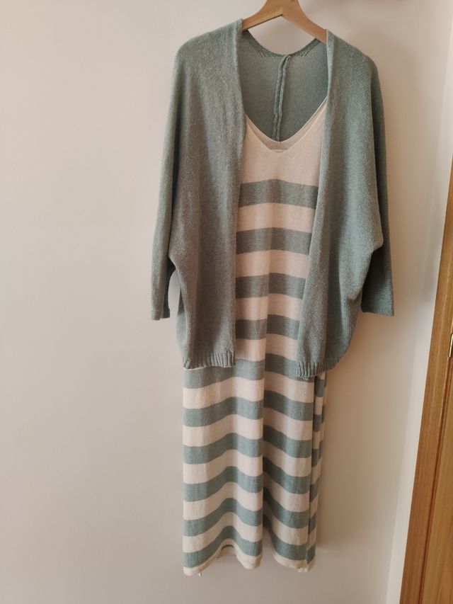 Conjunto de punto beige y verde