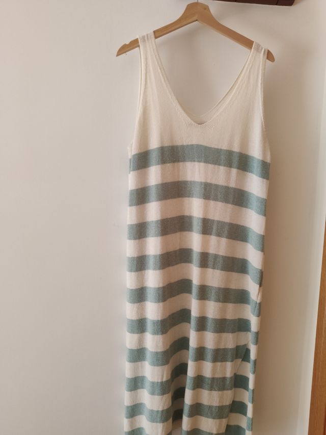 Conjunto de punto beige y verde