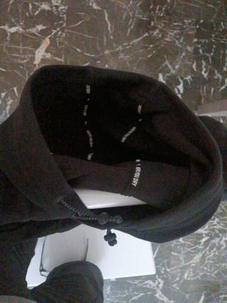 Sudadera Puma Negra Gruesa con Capucha