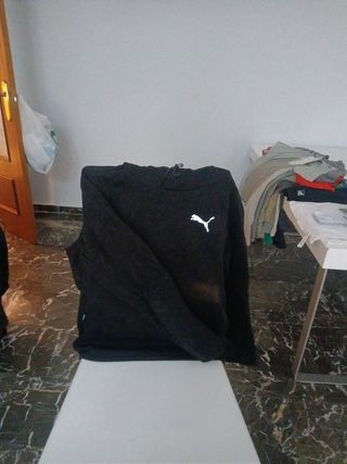 Sudadera Puma Negra Gruesa con Capucha