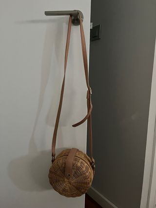 Bolso redondo Gioseppo tejido