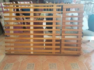 Somier de madera y colchón