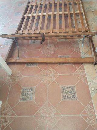 Somier de madera y colchón