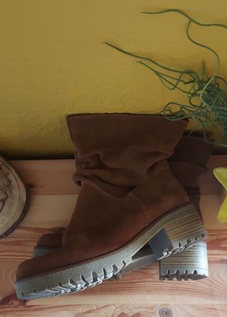 Botas marrones de ante