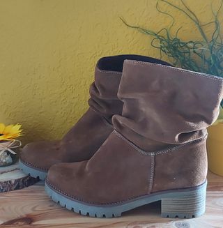 Botas marrones de ante