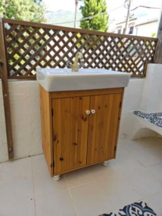 Mueble de baño de madera Ikea
