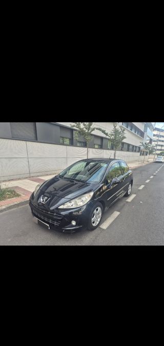 Peugeot 207 2012