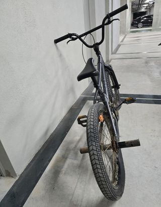 Bicicleta BMX Trucos Negra