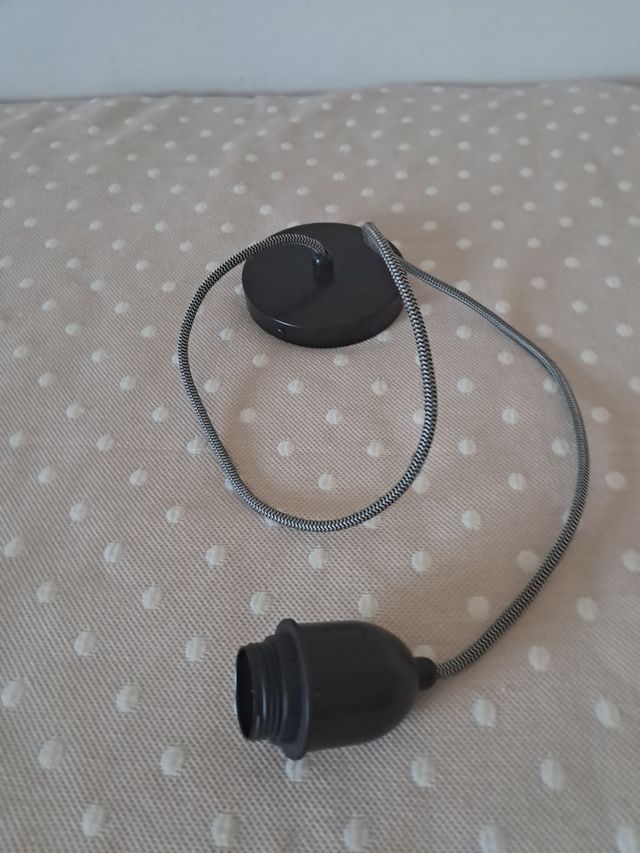 Porta Lámparas Negro y Gris