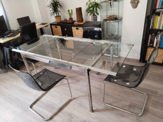 Mesa y 4 Sillas Cristal y Metal. Negociable
