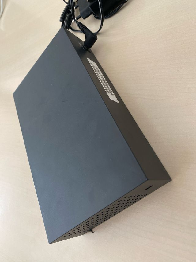 Switch HP 1810-8G J9802A