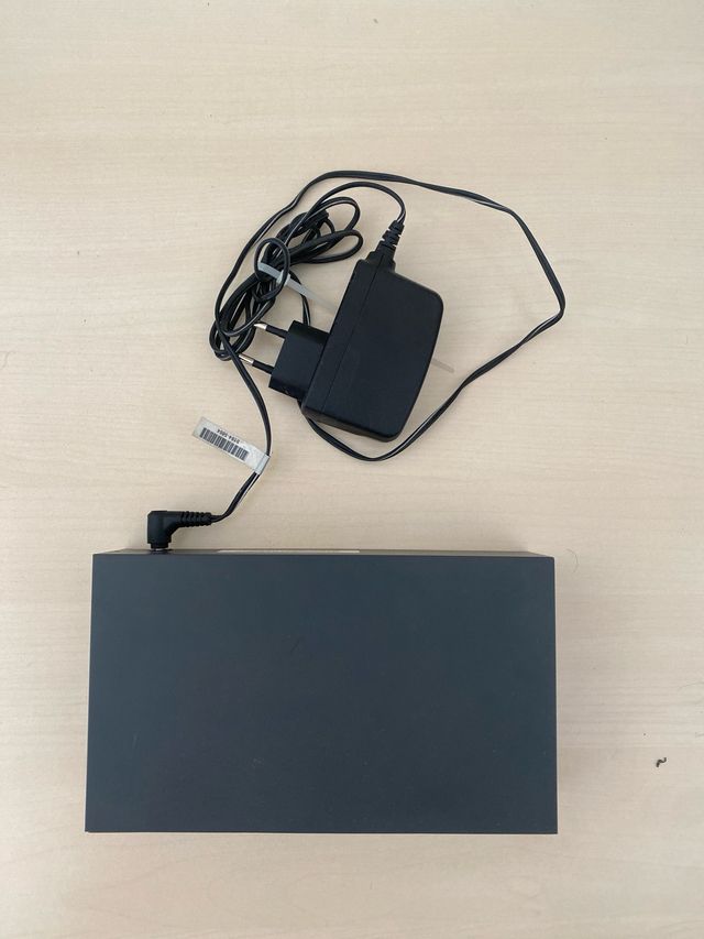 Switch HP 1810-8G J9802A