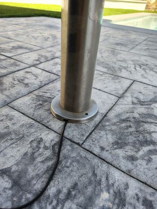 Faretto verticale da esterno per piscina