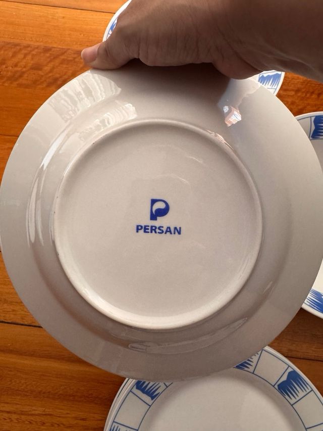 Vajilla cerámica de 13 piezas