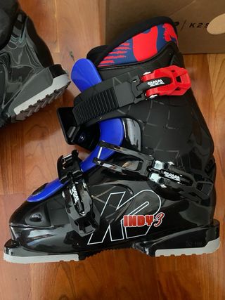 Botas de esquí infantiles talla 23.5 Marca K2.