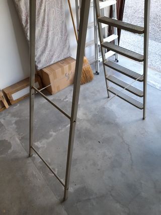Scala a pioli in ferro a 7 gradini + pedana