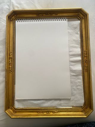 Marco de madera dorado vintage
