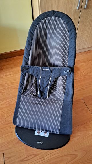 Hamaca BabyBjörn con 2 fundas rayas y beige