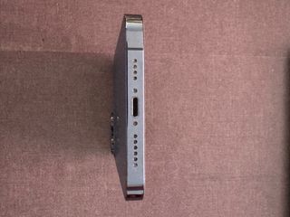 iPhone 12 Pro Max blu.
