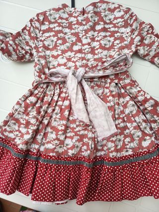 Lote cuatro vestidos niña
