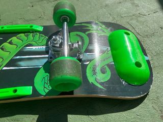 Skate Vintage Dragón Verde