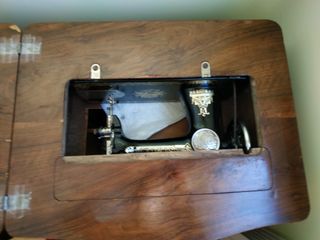 Máquina de coser Singer antigua