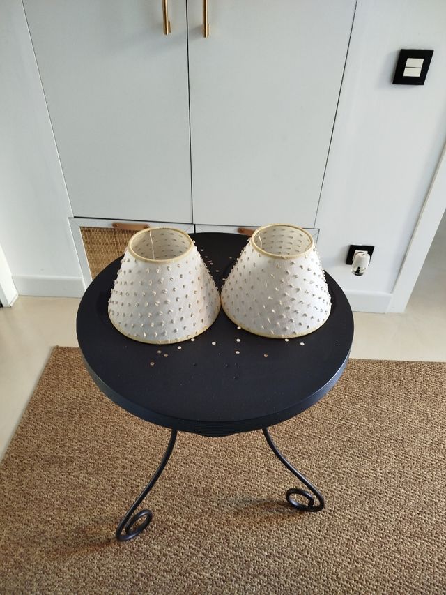 2 Pantallas de lámpara bordadas